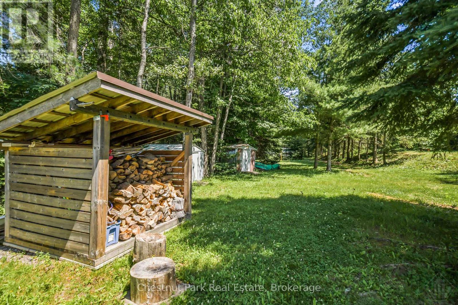 254 CHAPMAN DRIVE W - 22