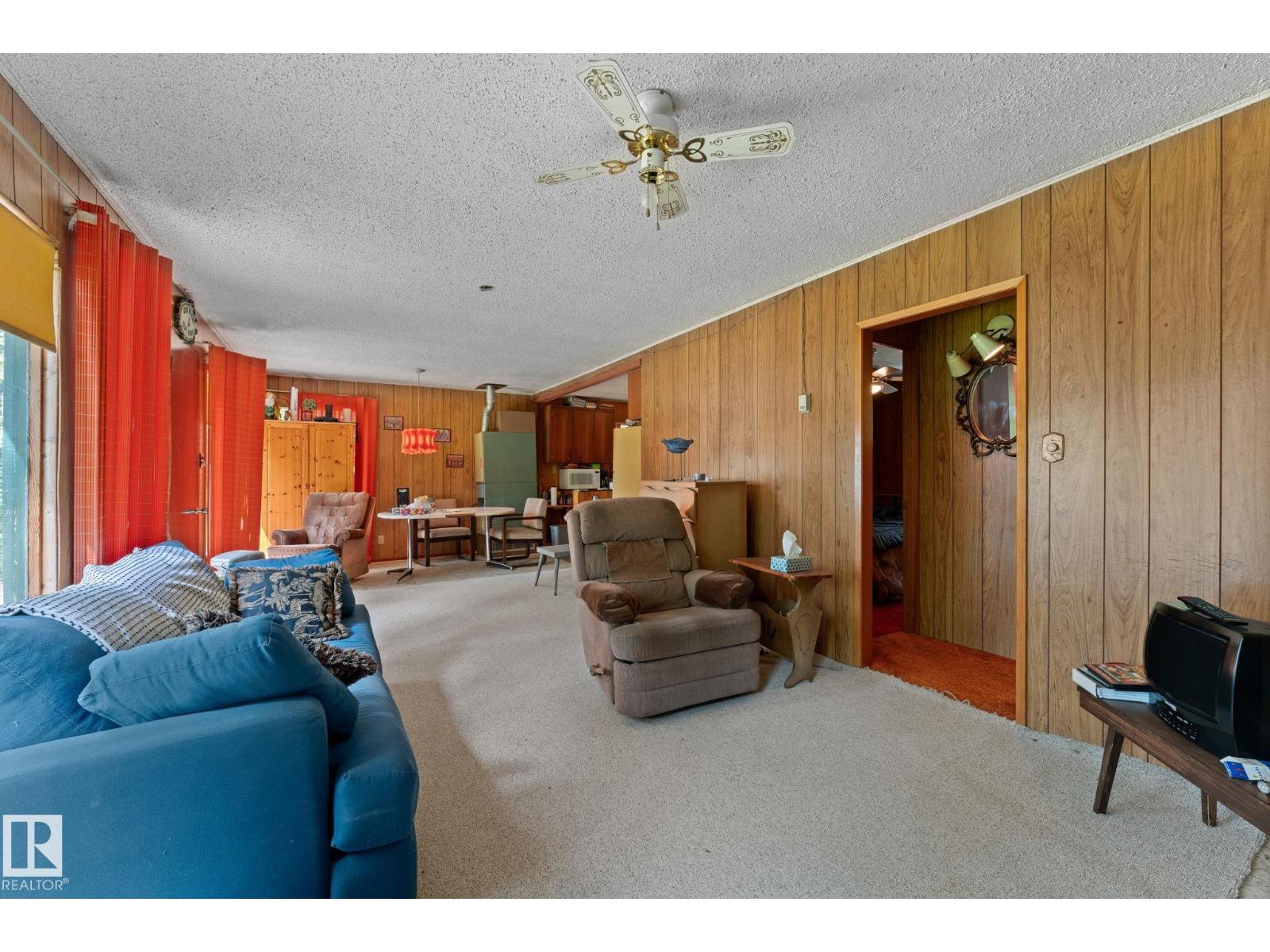 #490 48057 RGE RD 272 — photo 14