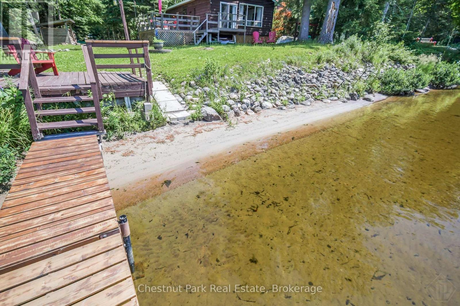 254 CHAPMAN DRIVE W - 10