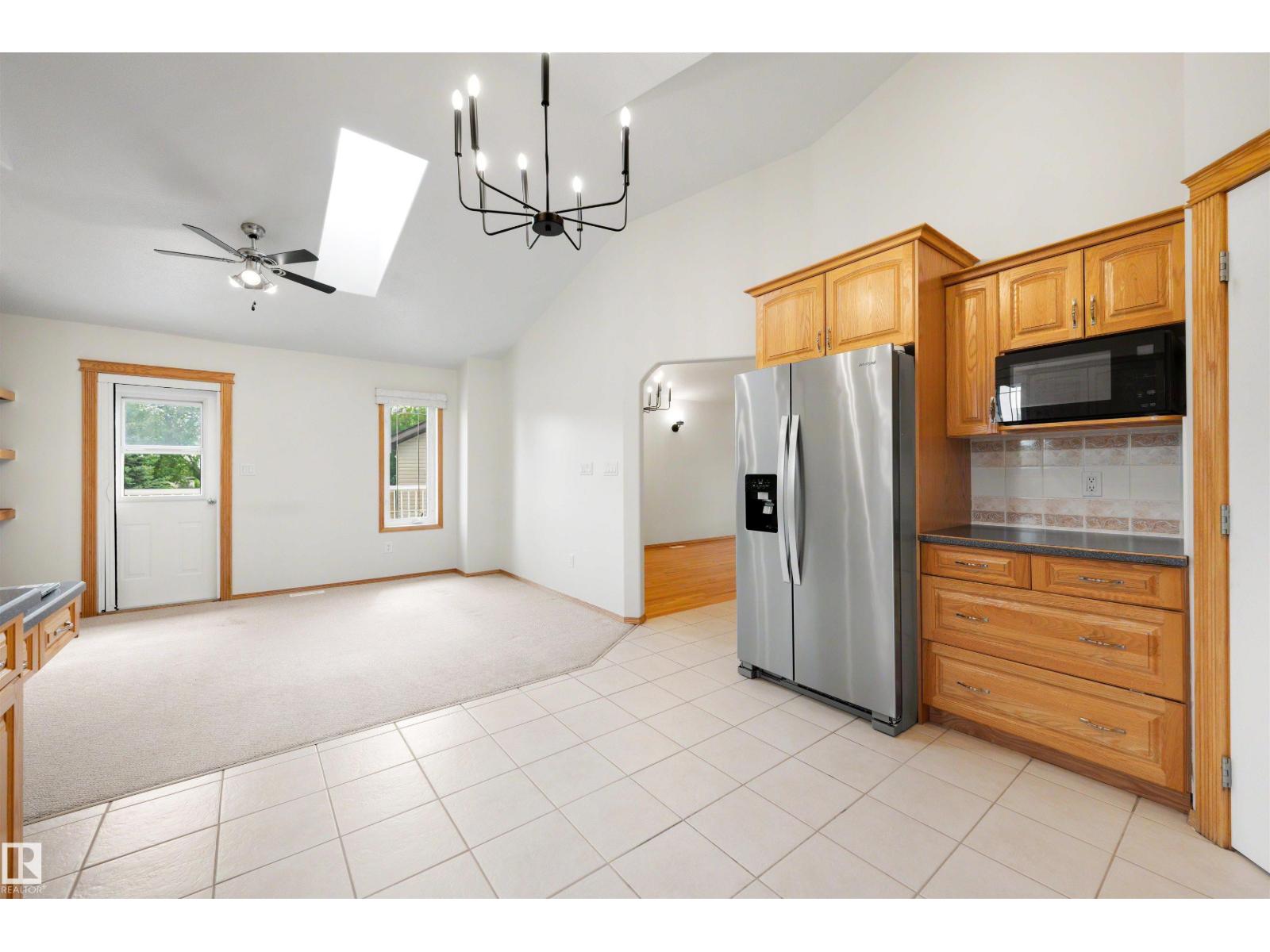 15227 47 ST NW - 8