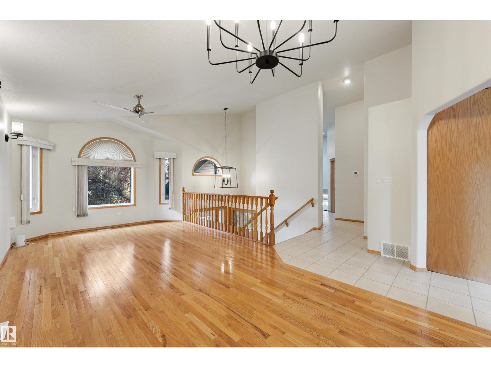 15227 47 ST NW - 5