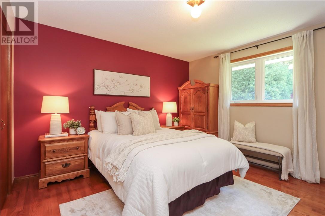 439 Kaireen Street - 23