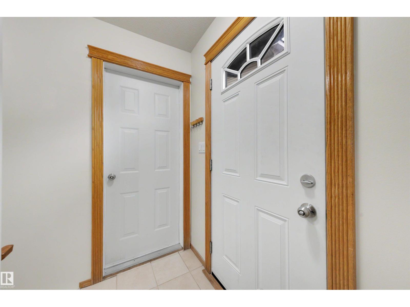 15227 47 ST NW - 25