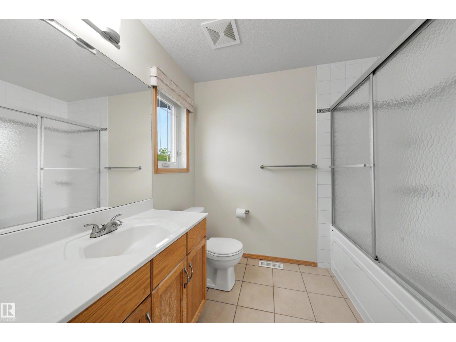 15227 47 ST NW - 17