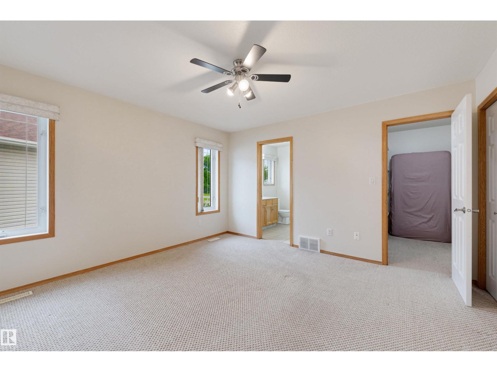15227 47 ST NW - 15