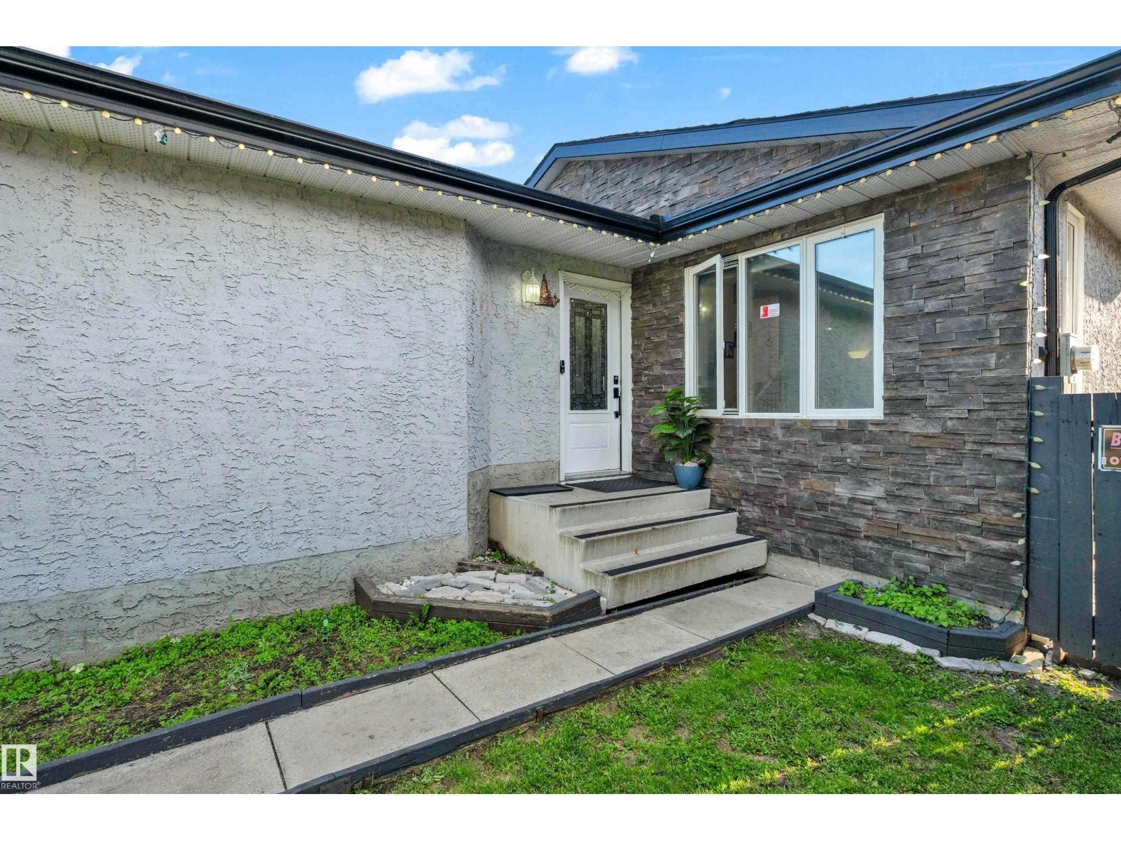 1316 35 ST NW - photo 5