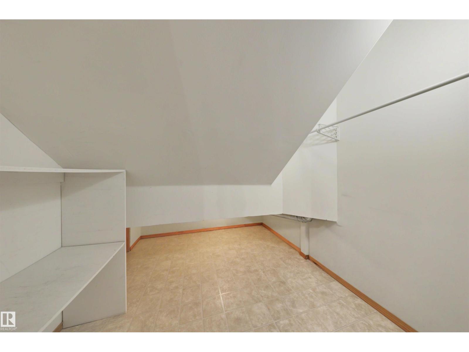 15227 47 ST NW - 40