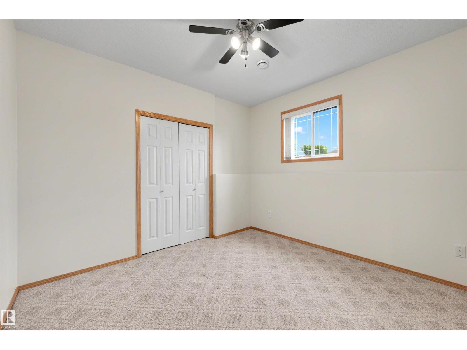 15227 47 ST NW - 39