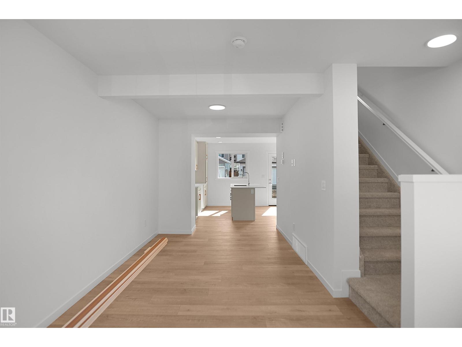 2119 210 St NW photo 5 — MLS® E4496085