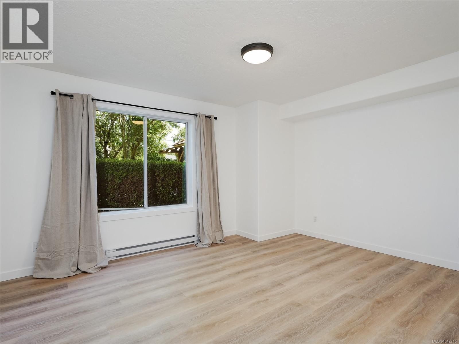 #101 3724 Harriet Rd - 15