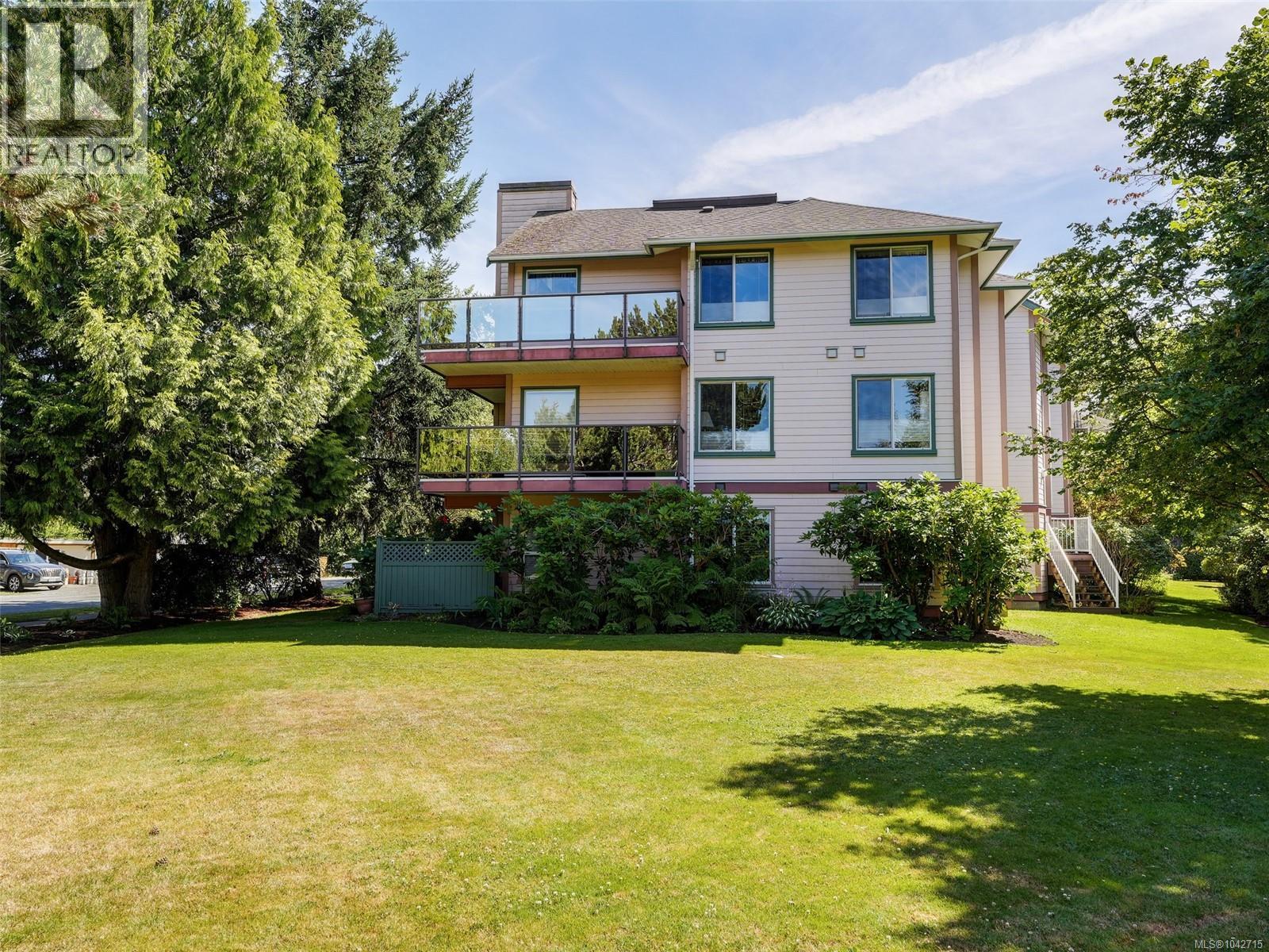 #101 3724 Harriet Rd - 26