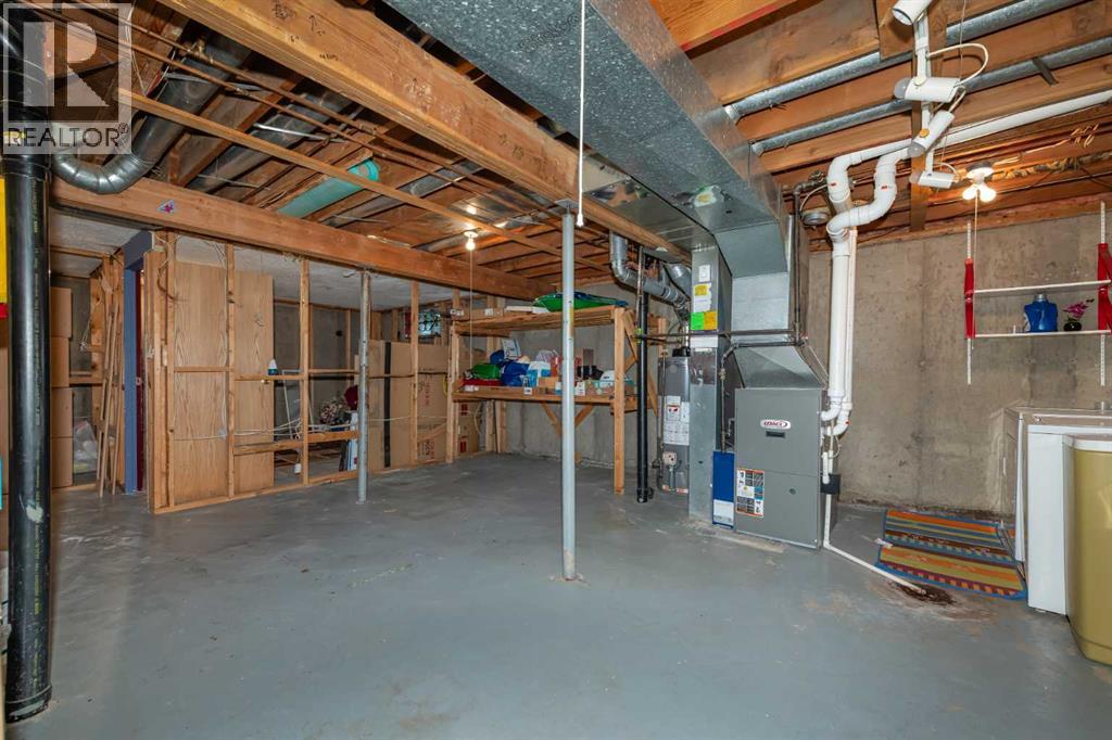 78 Queen Anne Close SE - 25
