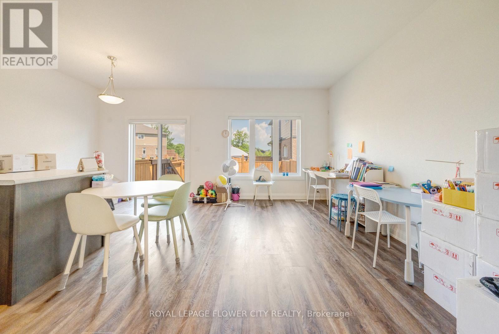 20 SYCAMORE STREET - Image 11