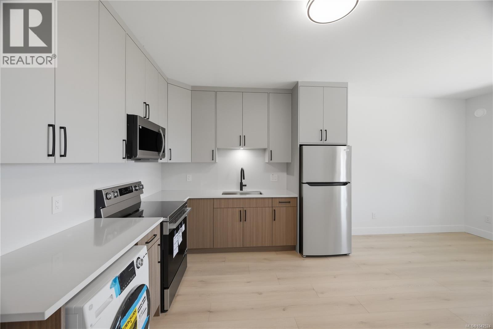 2301 Hudson Terr - 25