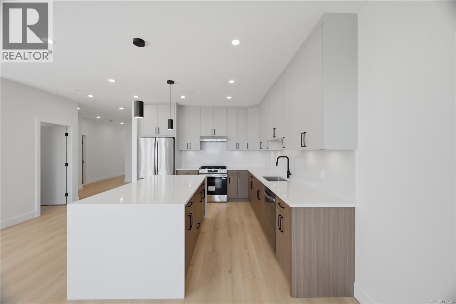 2301 Hudson Terr - 8