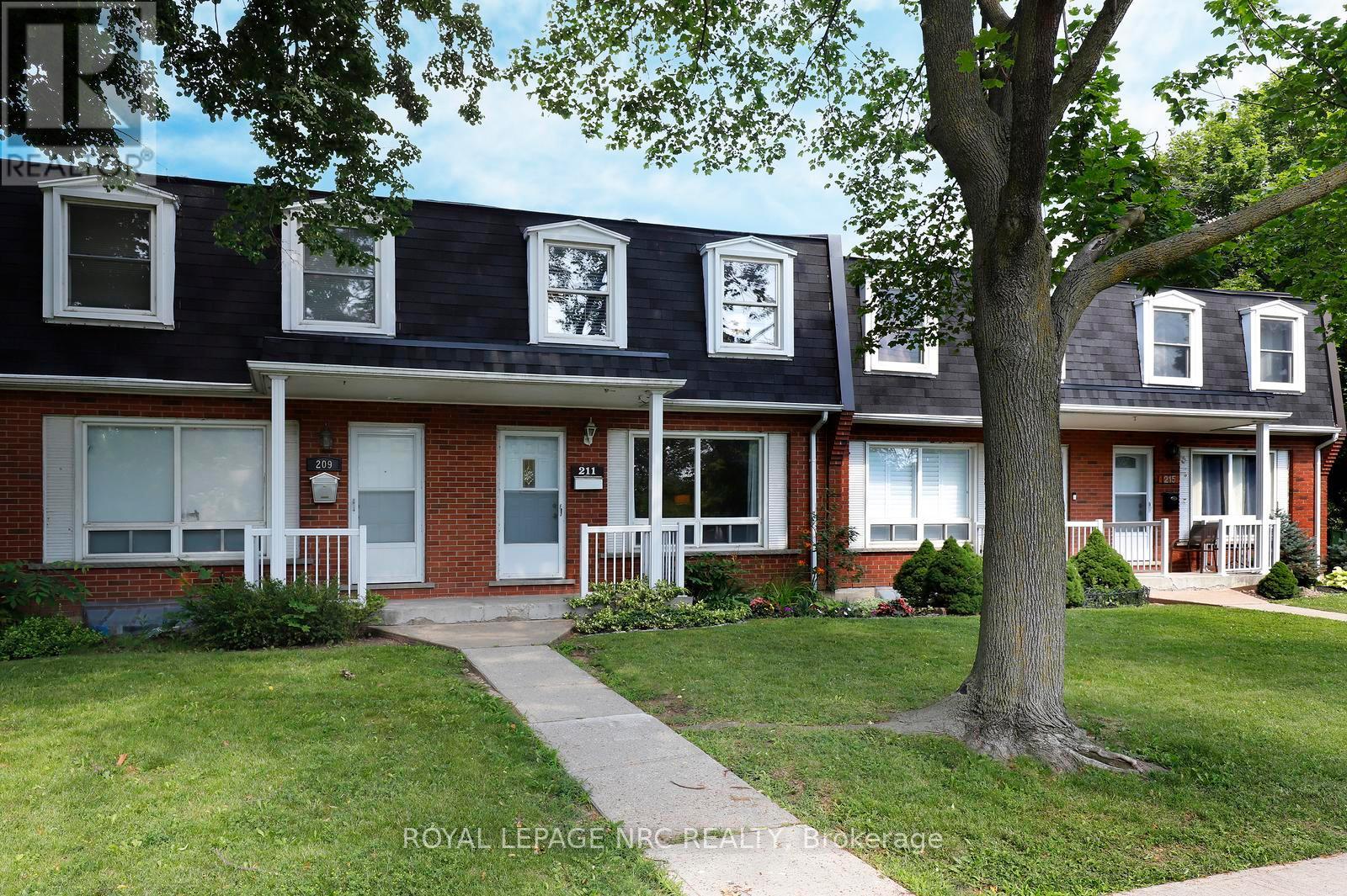 #6 211 LAKE AVENUE N - 1