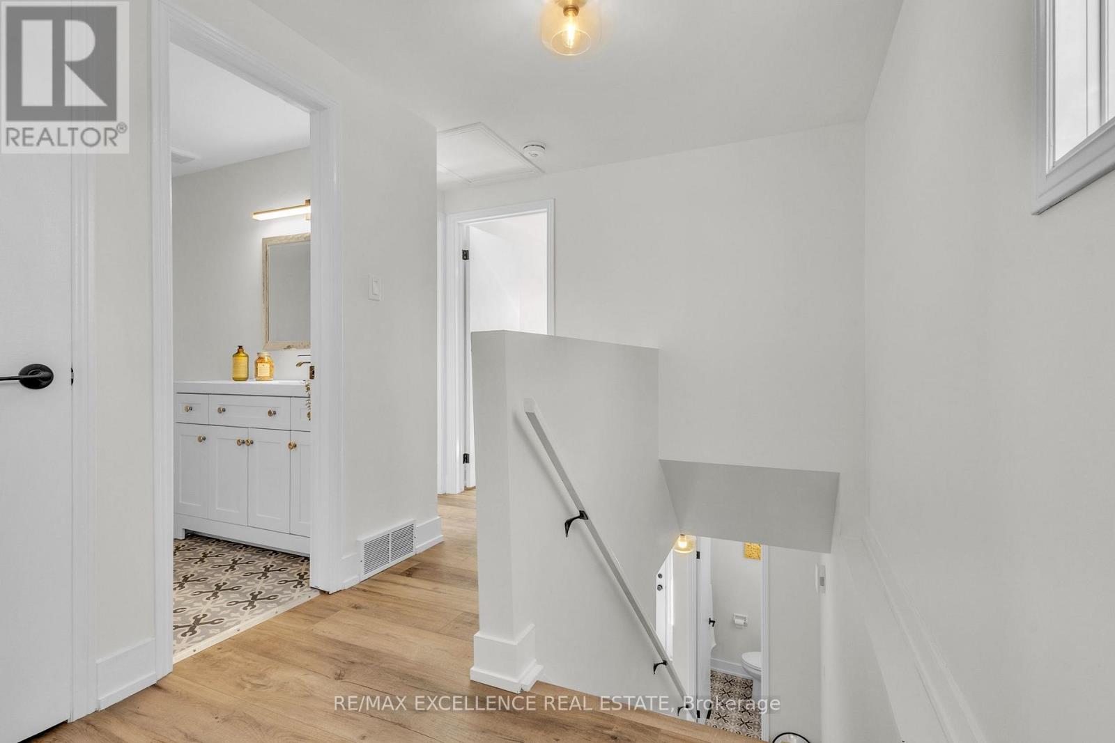 127 ACORN CRESCENT - 15