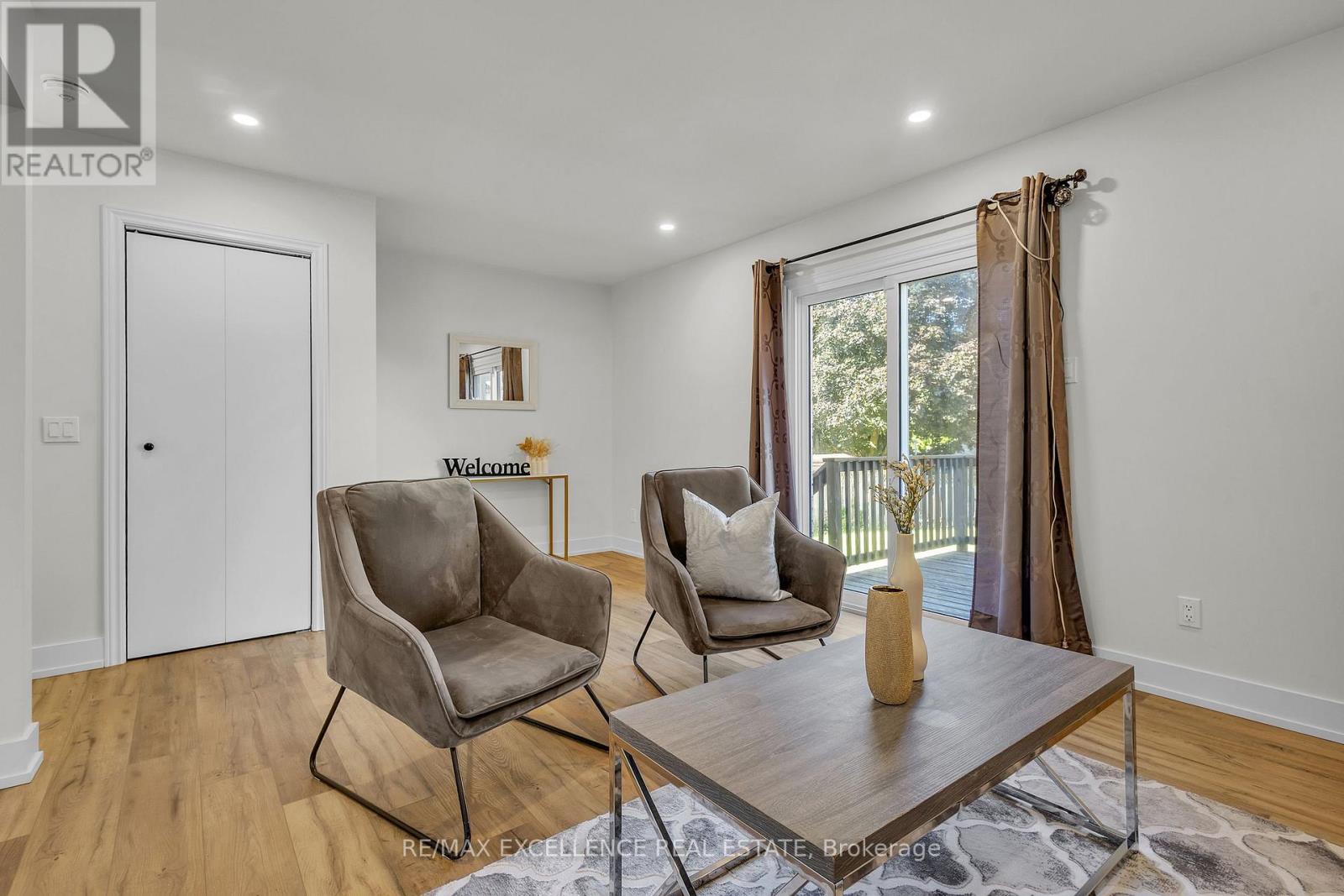 127 ACORN CRESCENT - 17