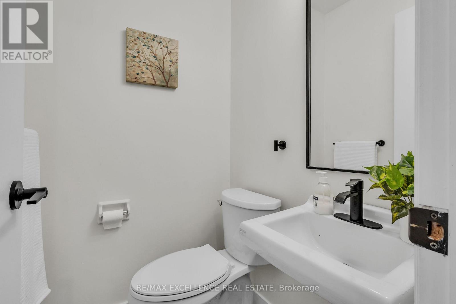 127 ACORN CRESCENT - 23