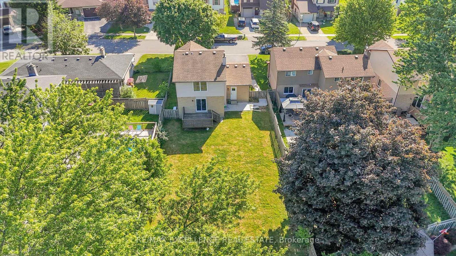 127 ACORN CRESCENT - 26