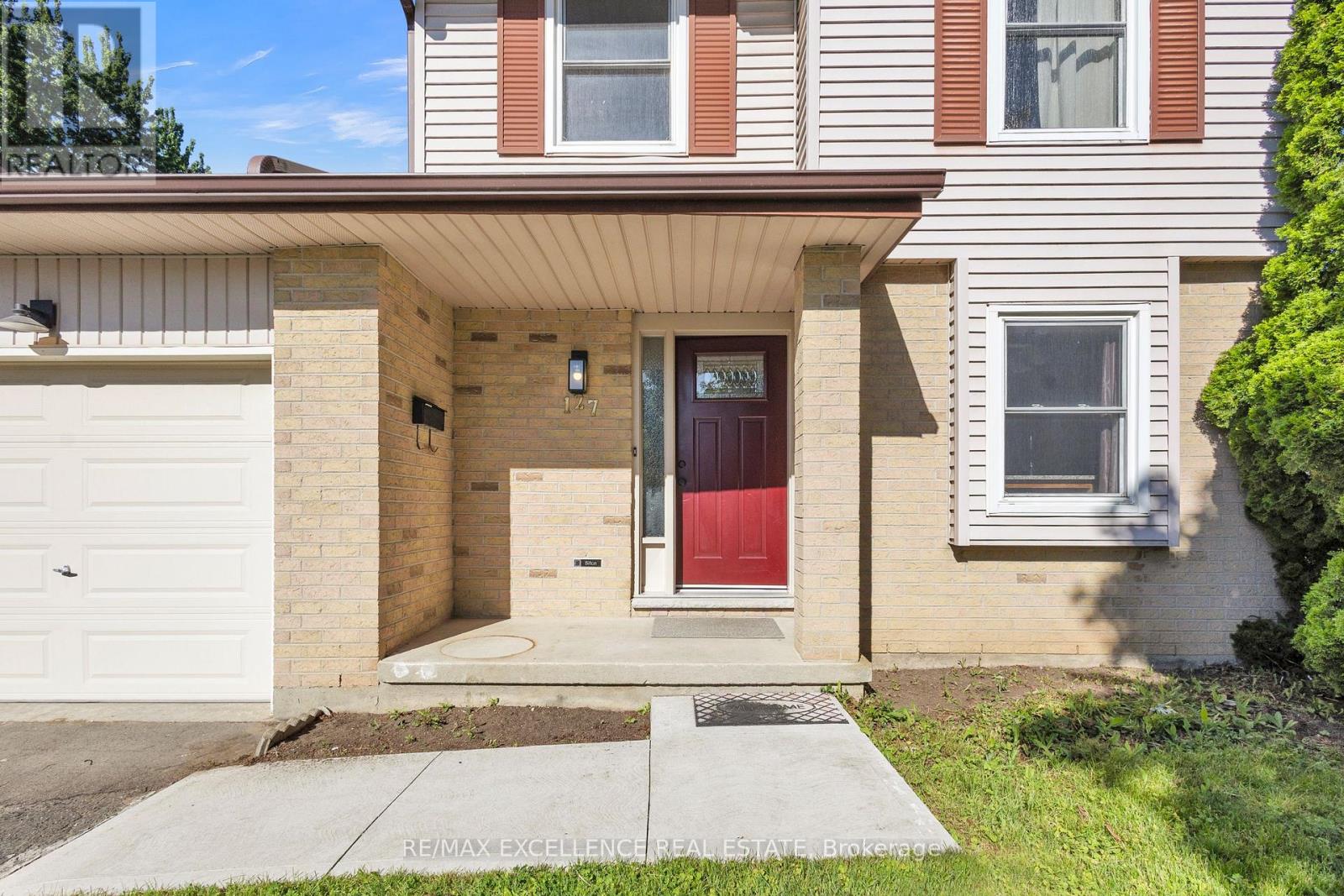 127 ACORN CRESCENT - 3