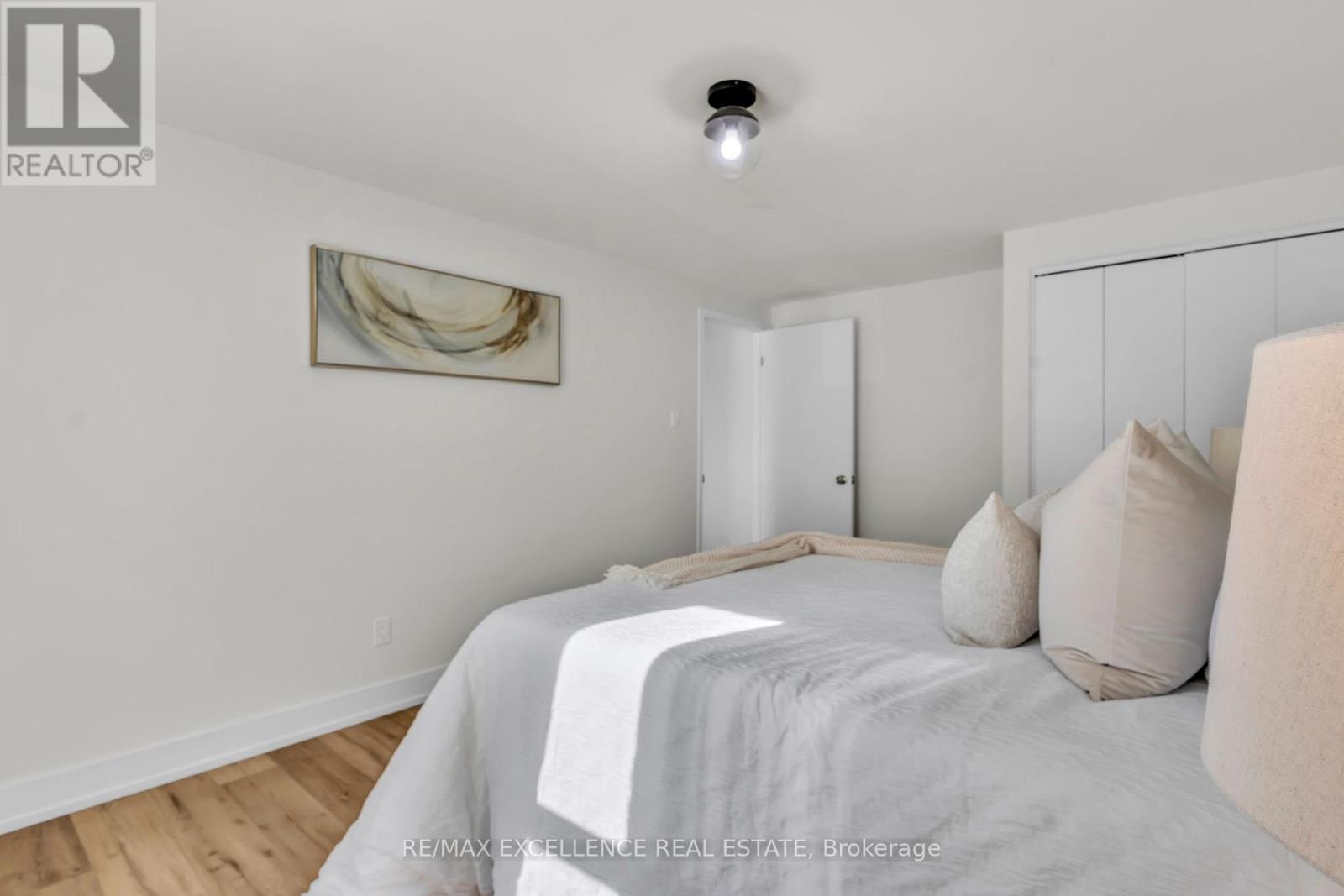 127 ACORN CRESCENT - 5