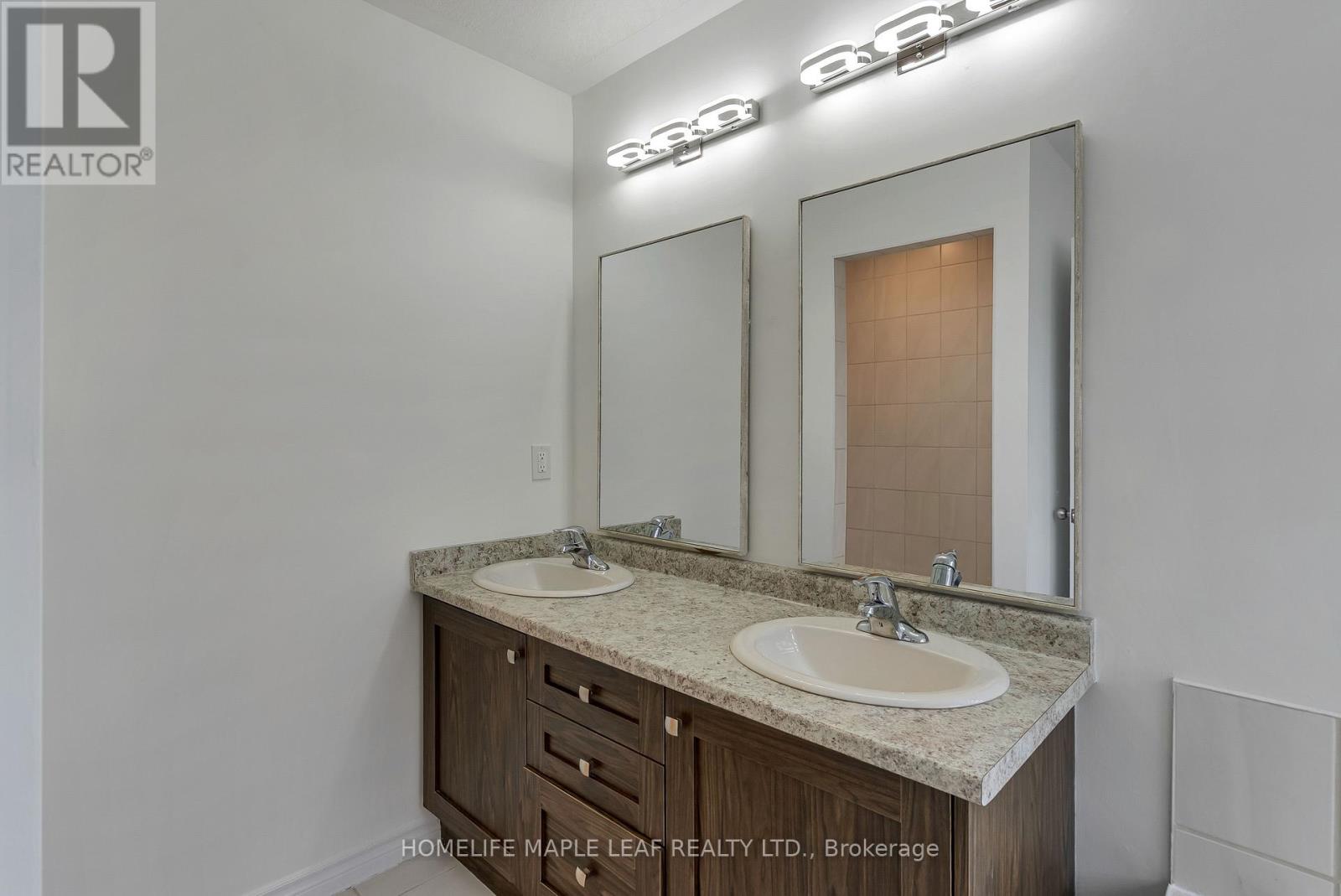 2751 ORIOLE DRIVE - 40