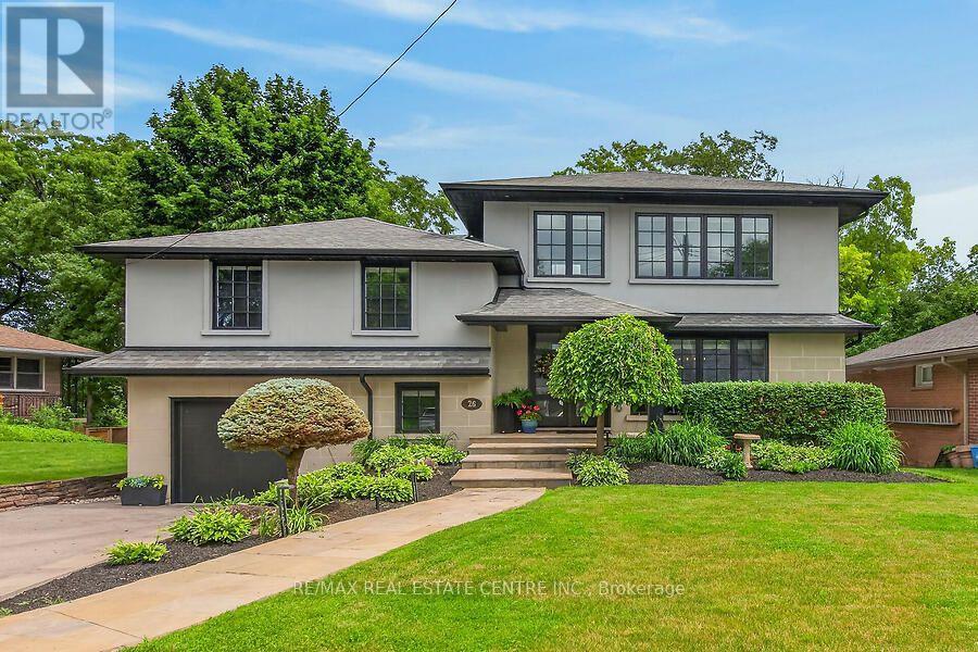 26 FREELAND COURT - 1