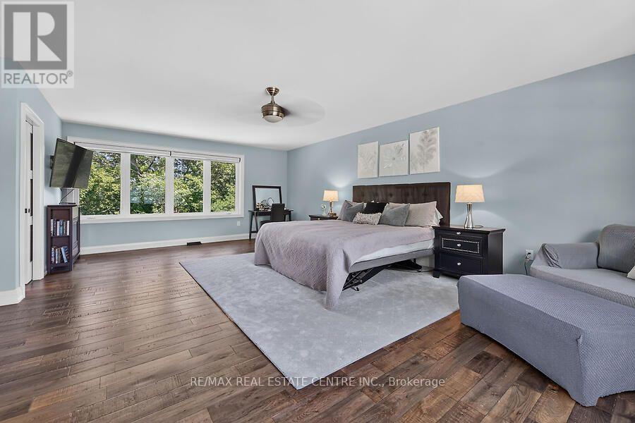 26 FREELAND COURT - 20