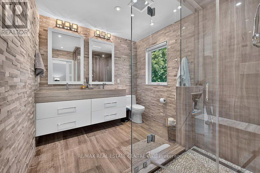 26 FREELAND COURT - 23