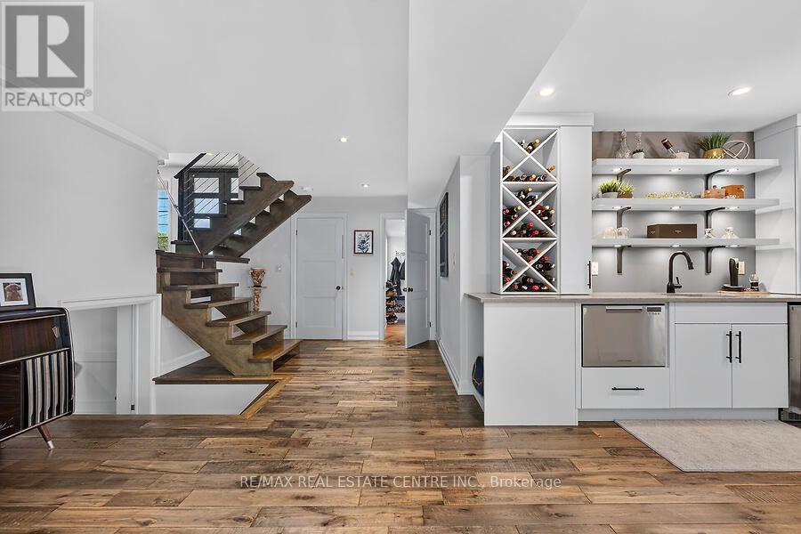 26 FREELAND COURT - 25