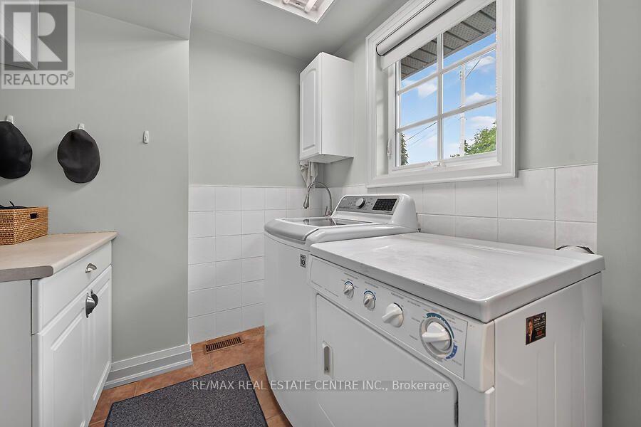 26 FREELAND COURT - 33
