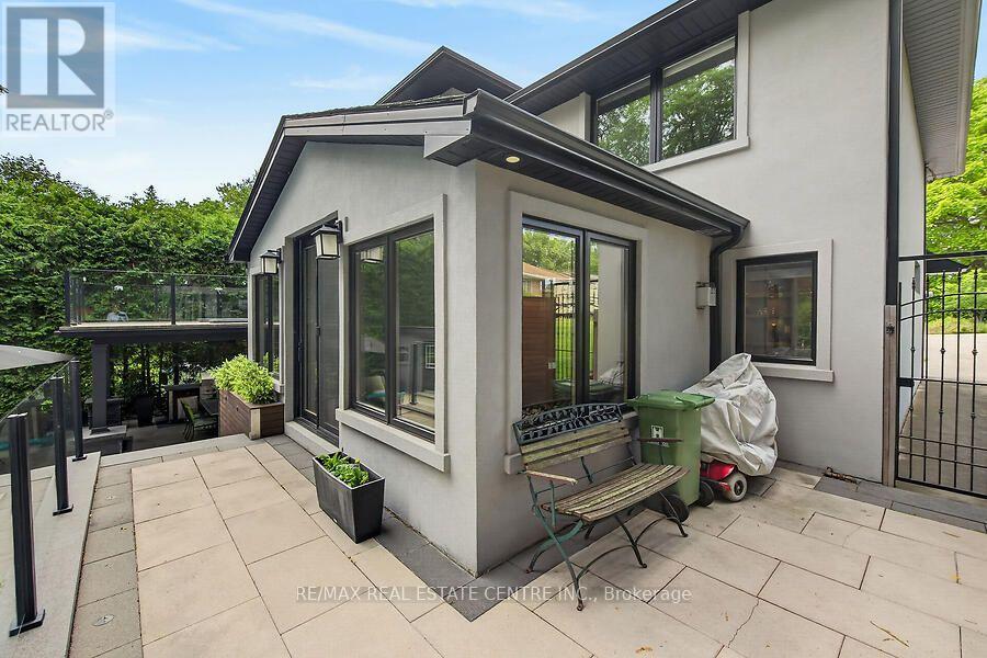 26 FREELAND COURT - 35