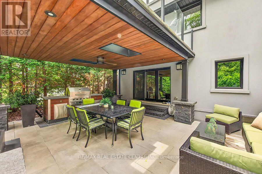26 FREELAND COURT - 43