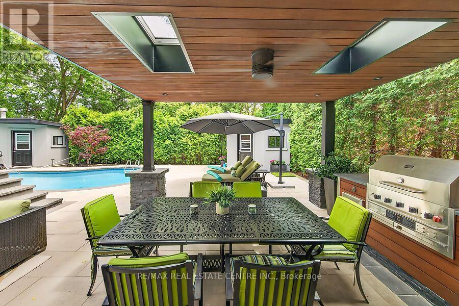 26 FREELAND COURT - 44