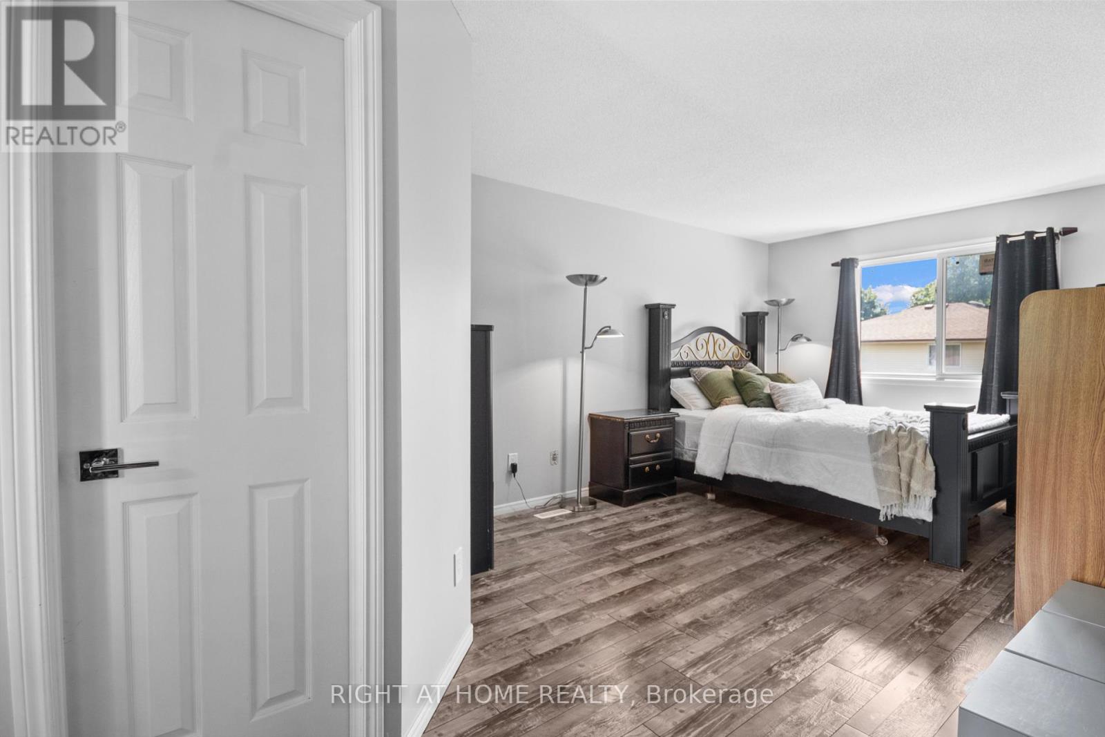 14 DUNCAN CRESCENT - 14