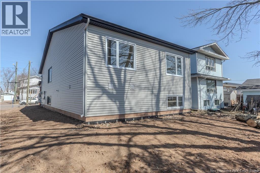220 Gould - Image 35