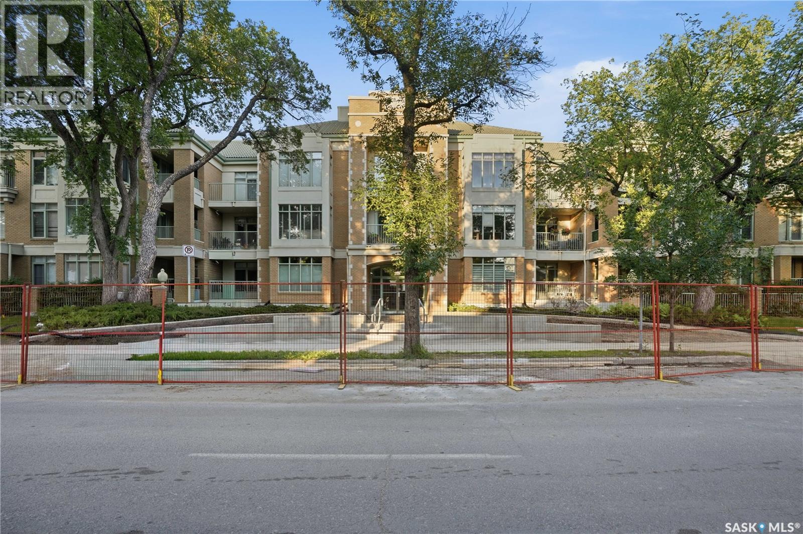 310 2333 Scarth STREET — photo 41