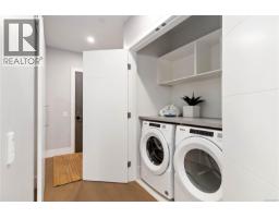 205 990 Doumac Ave, Saanich, BC V8Y1M4 Photo 12