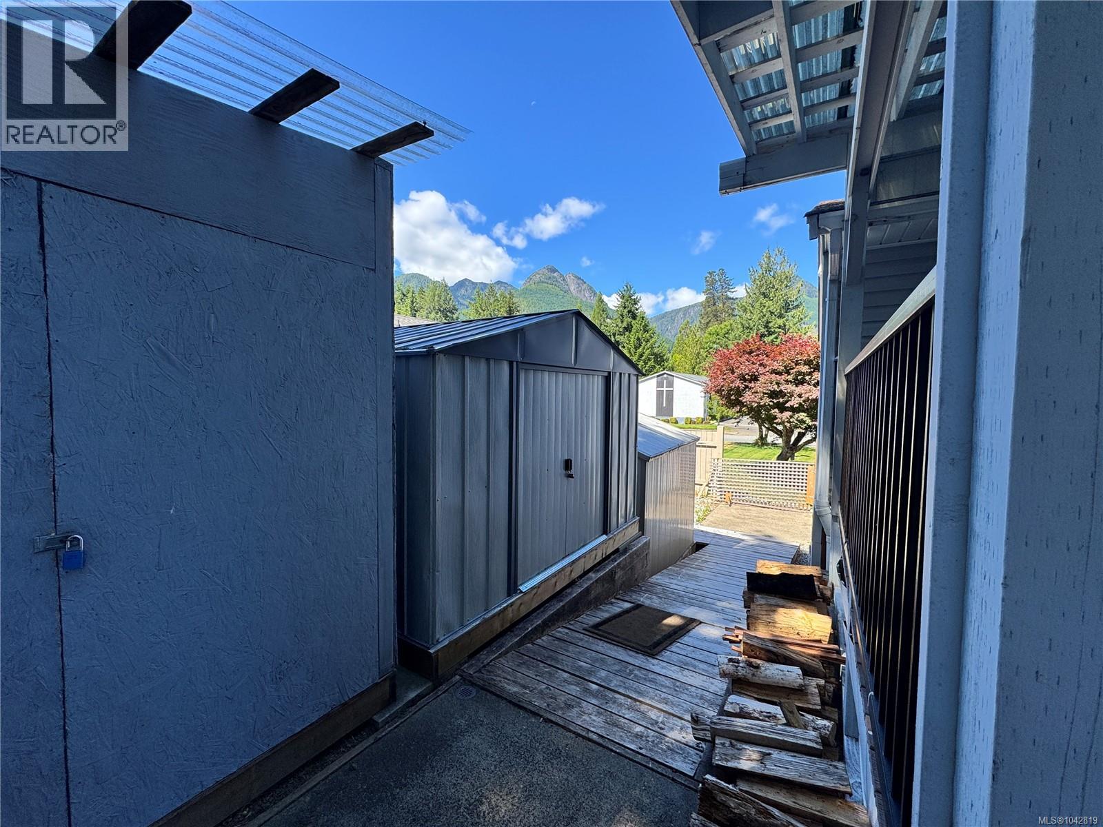 611 Nimpkish Dr - 15