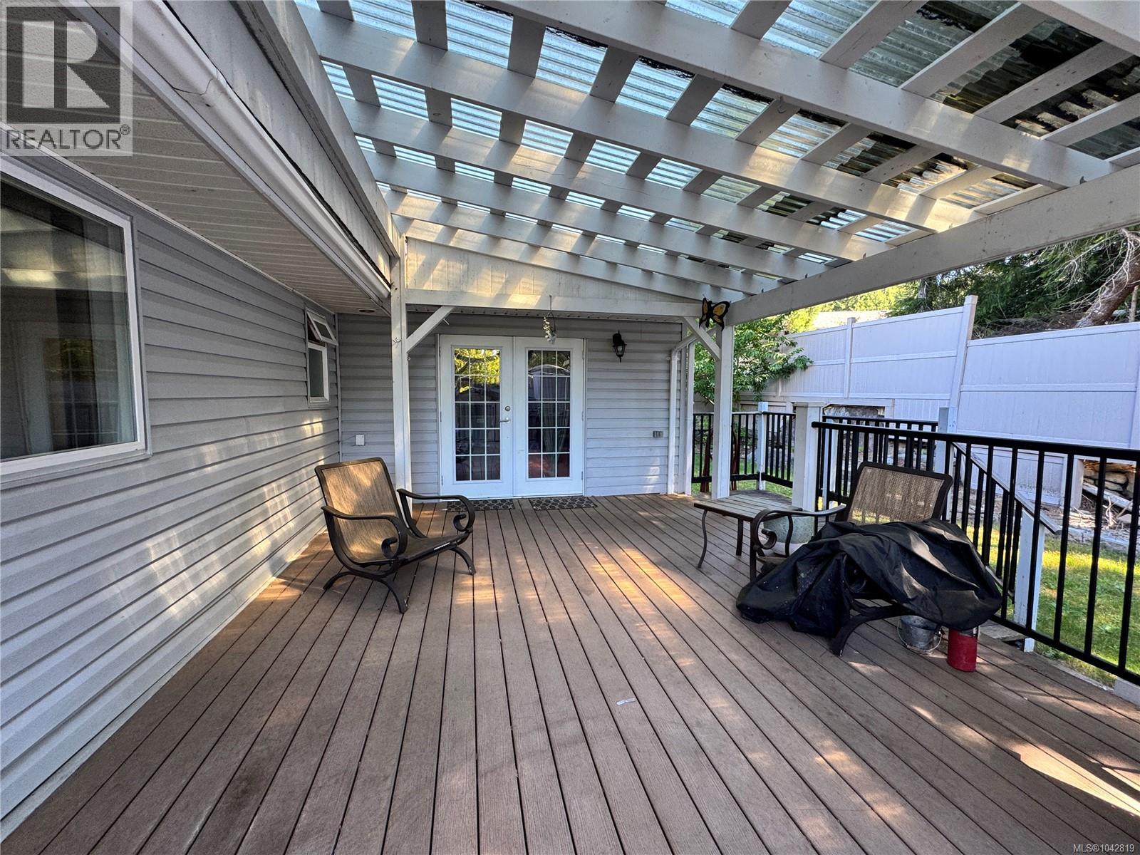 611 Nimpkish Dr - 10