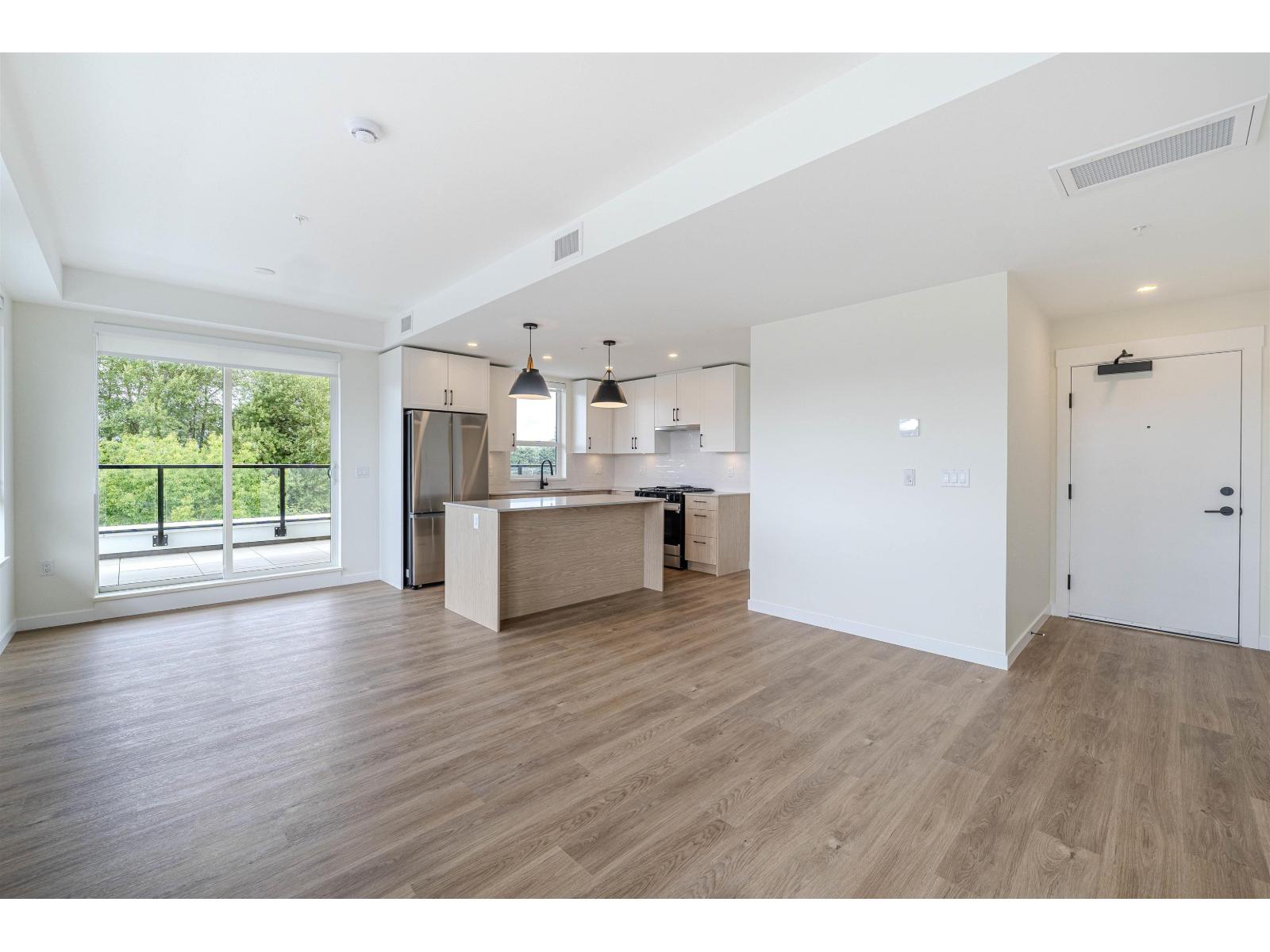 606 27249 ALDERGROVE TOWN CENTRE DRIVE, Langley