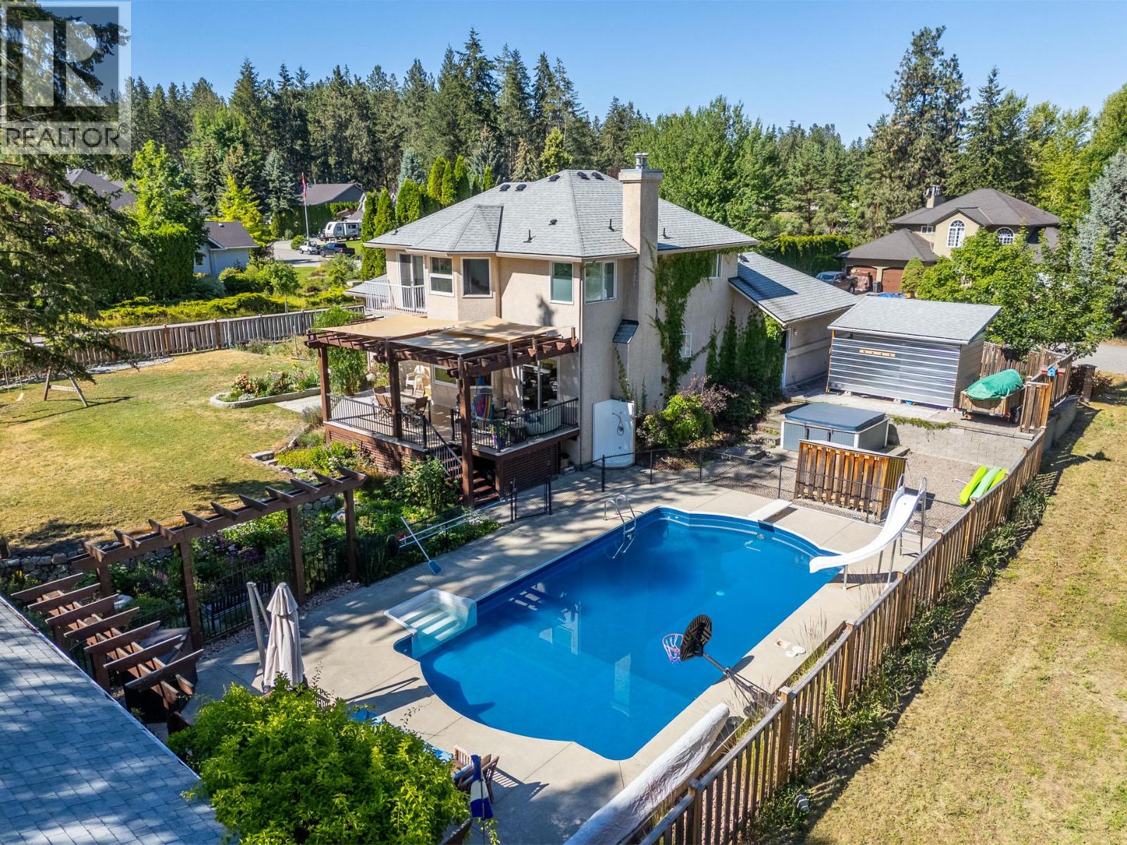 4015 Mahonia Drive - 1