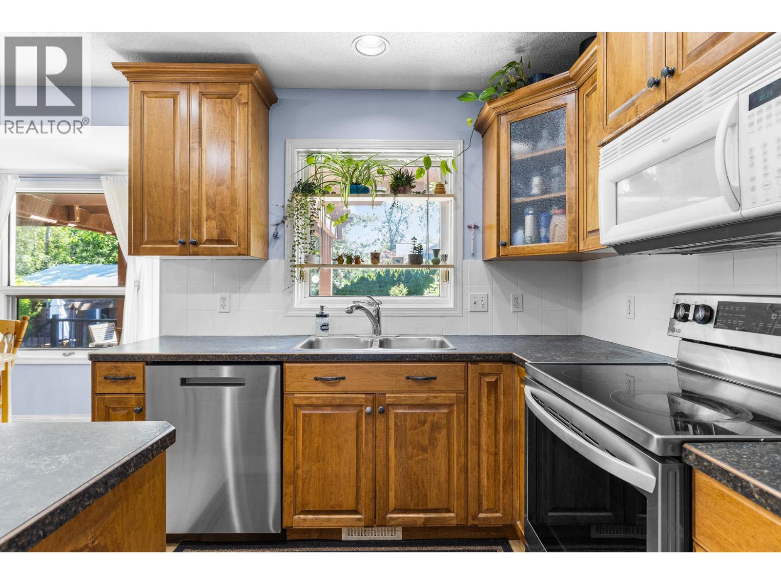 4015 Mahonia Drive - 14