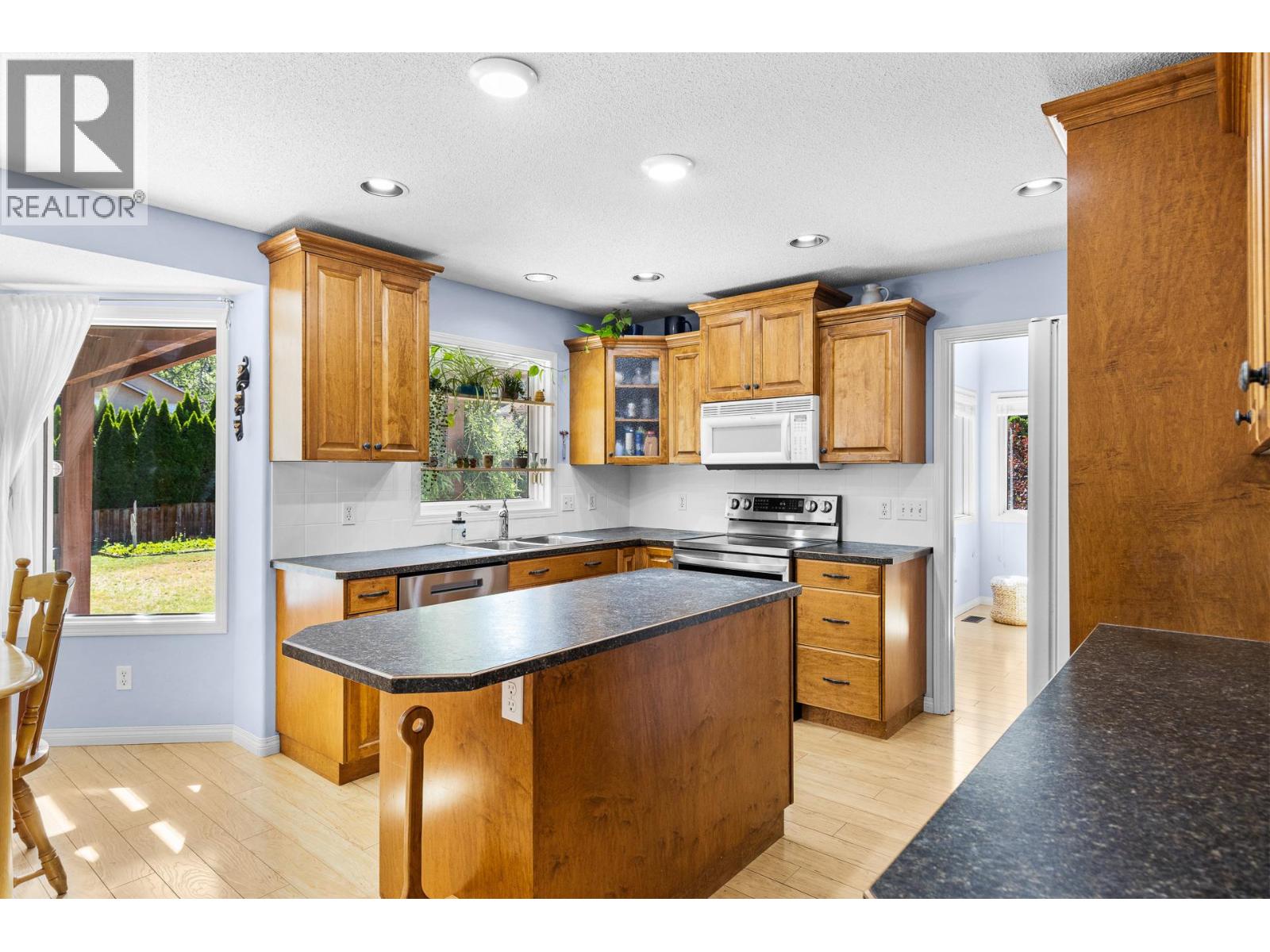 4015 Mahonia Drive - 10