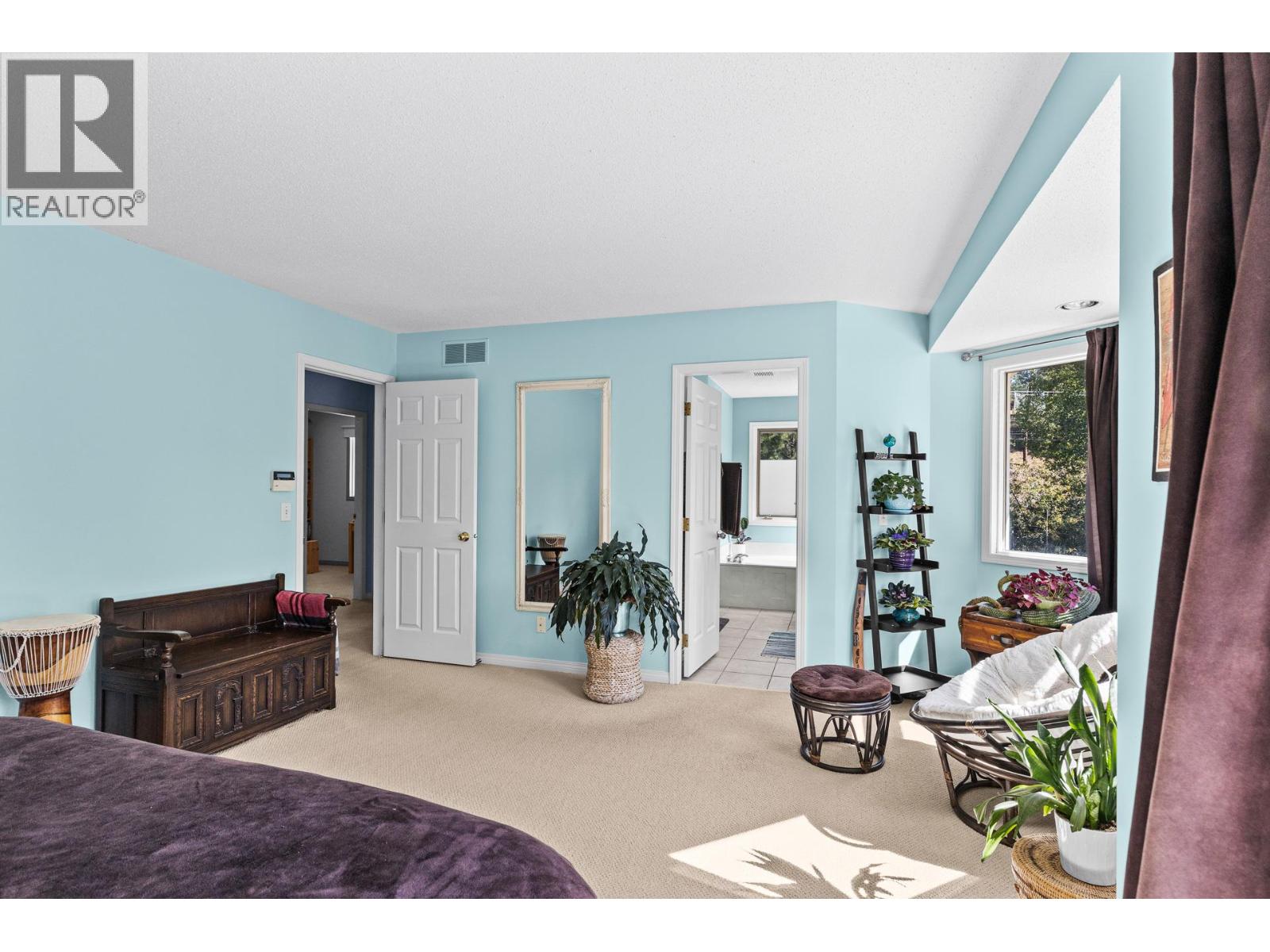 4015 Mahonia Drive - 32