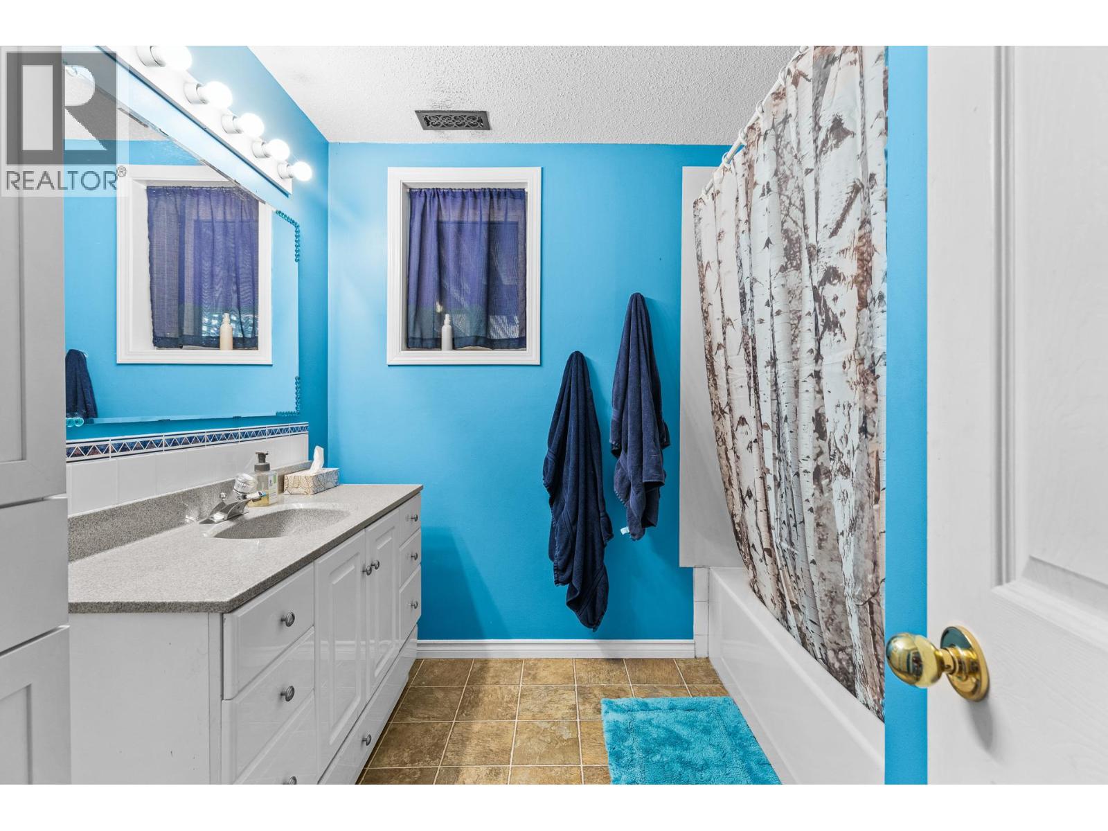 4015 Mahonia Drive - 49