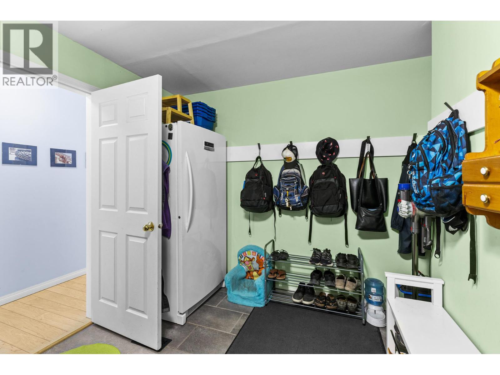 4015 Mahonia Drive - 54