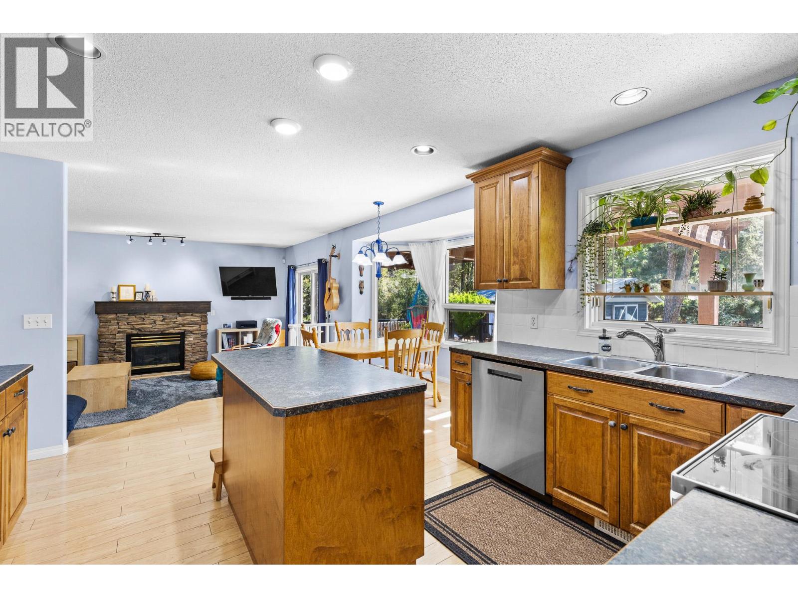 4015 Mahonia Drive - 12