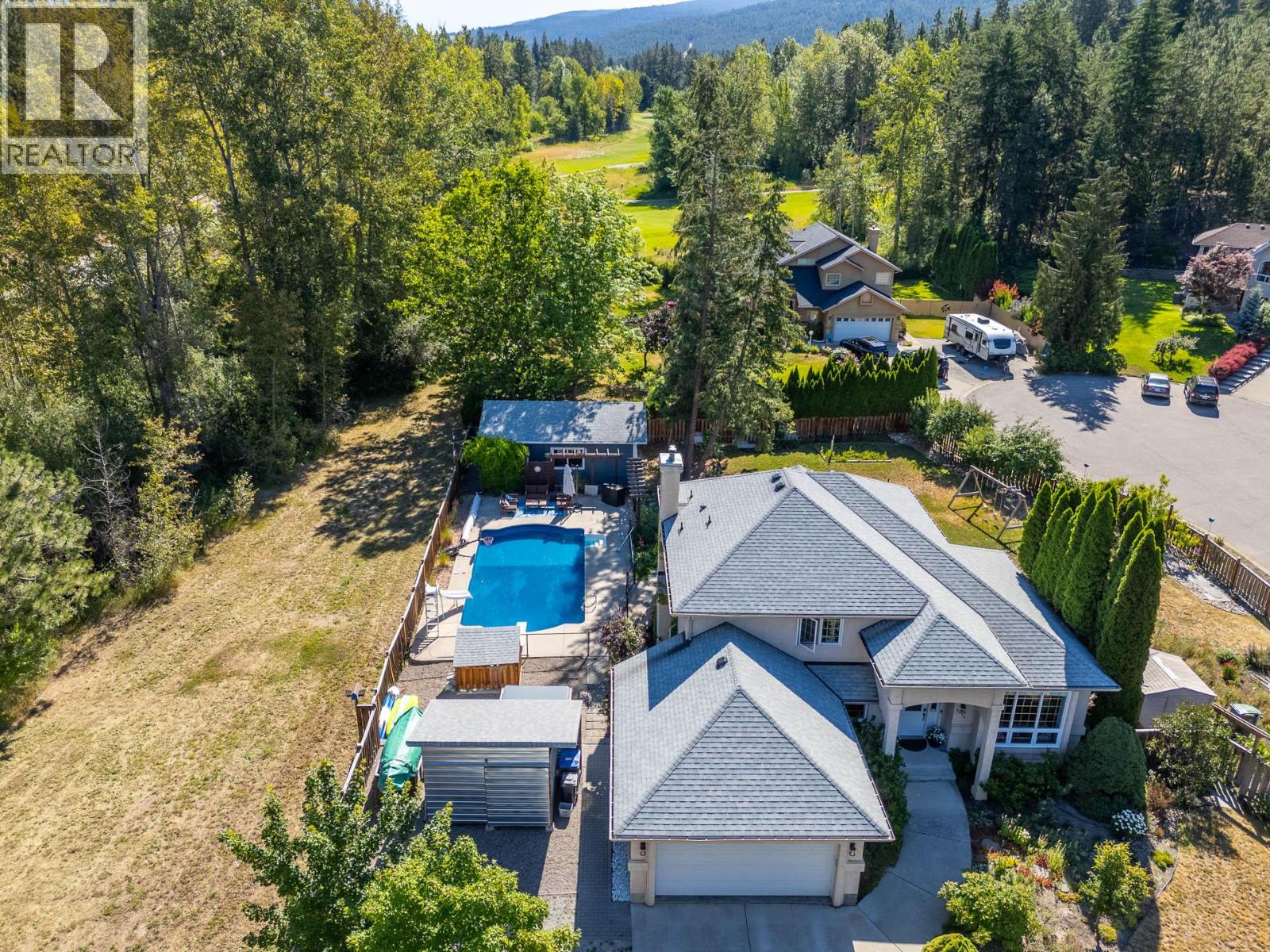 4015 Mahonia Drive - 2
